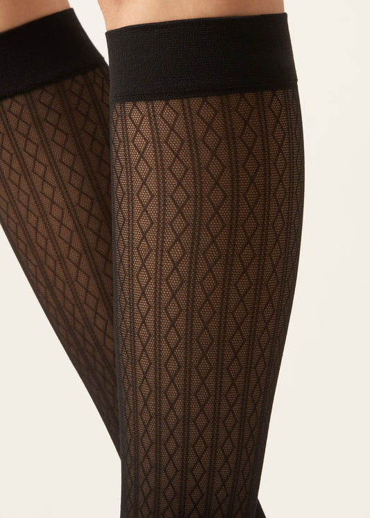 Diamond-Patterned Knee-High-Socks