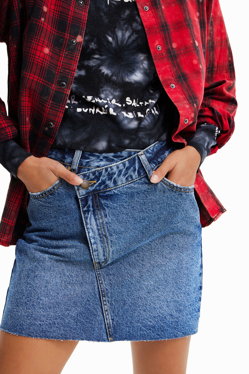 Criss-cross waist denim mini skirt