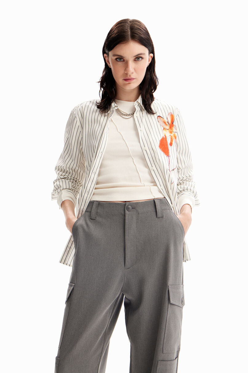 Wide cargo trousers
