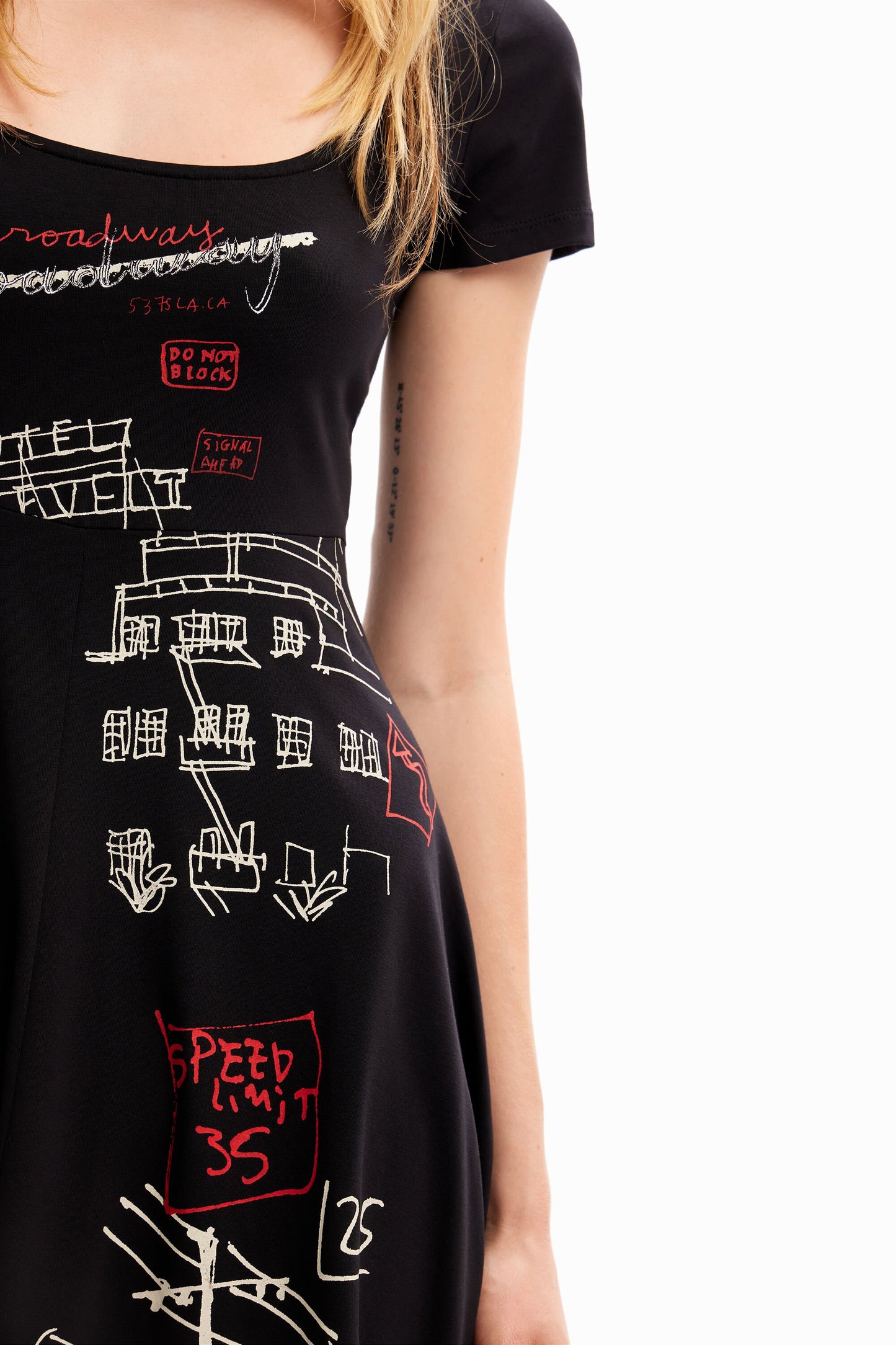 Short arty dress