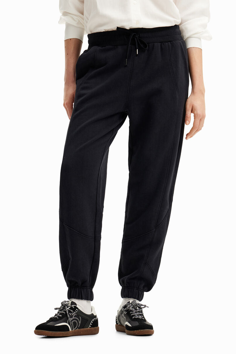 Seamed jogger trousers