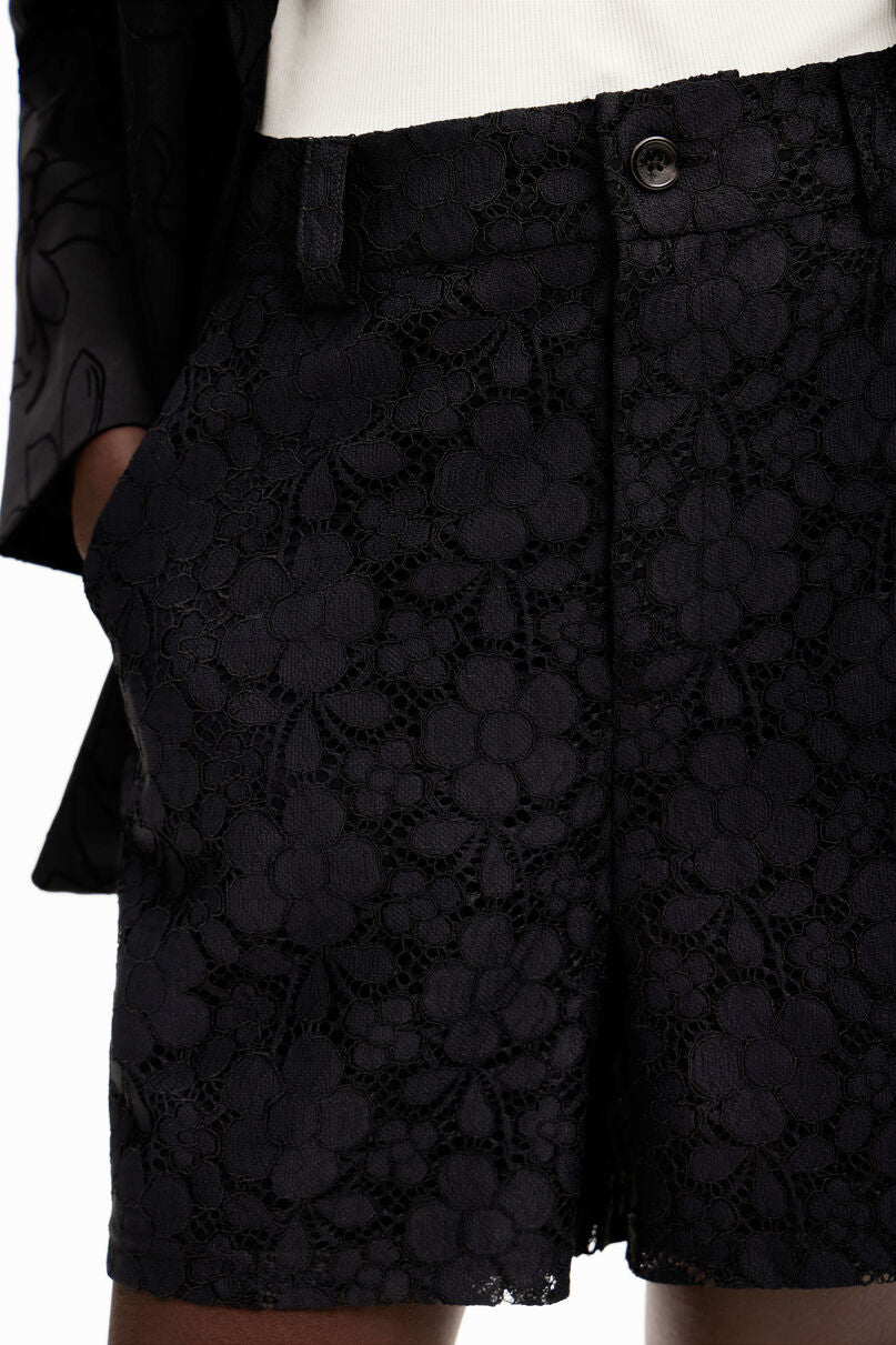 Floral lace shorts
