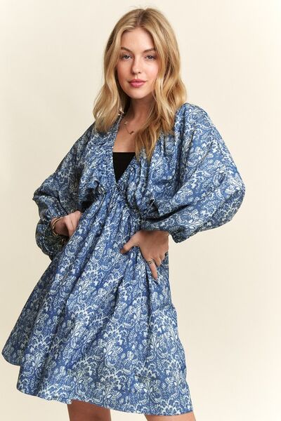 ADORA Bedrucktes Mini-Kleid mit V-Ausschnitt und Fledermausärmeln