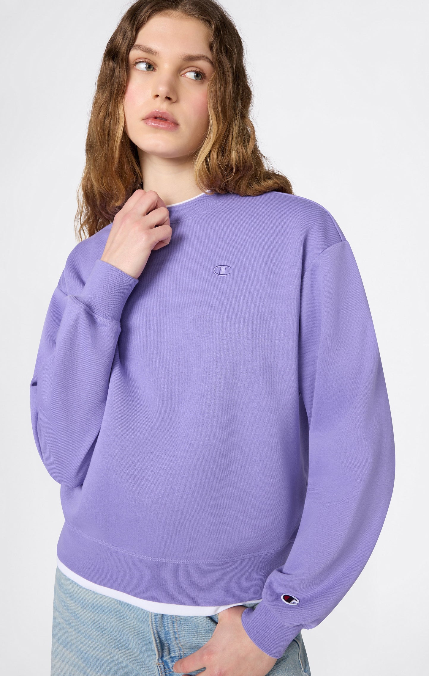 Women's Lightweight Crewneck Sweatshirt with Tonal Embroidered C Logo Icons