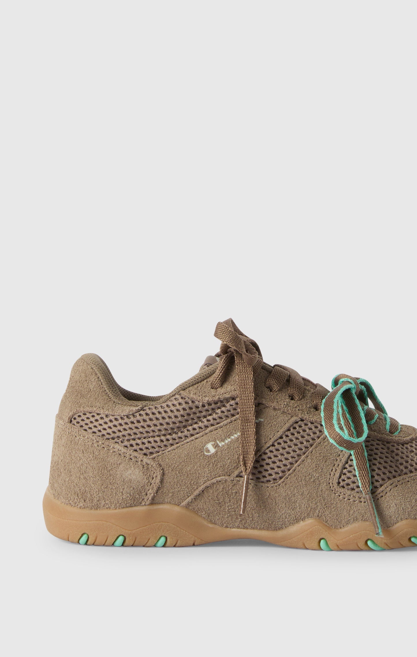 Unisex Low Pro 00s Court Trainers