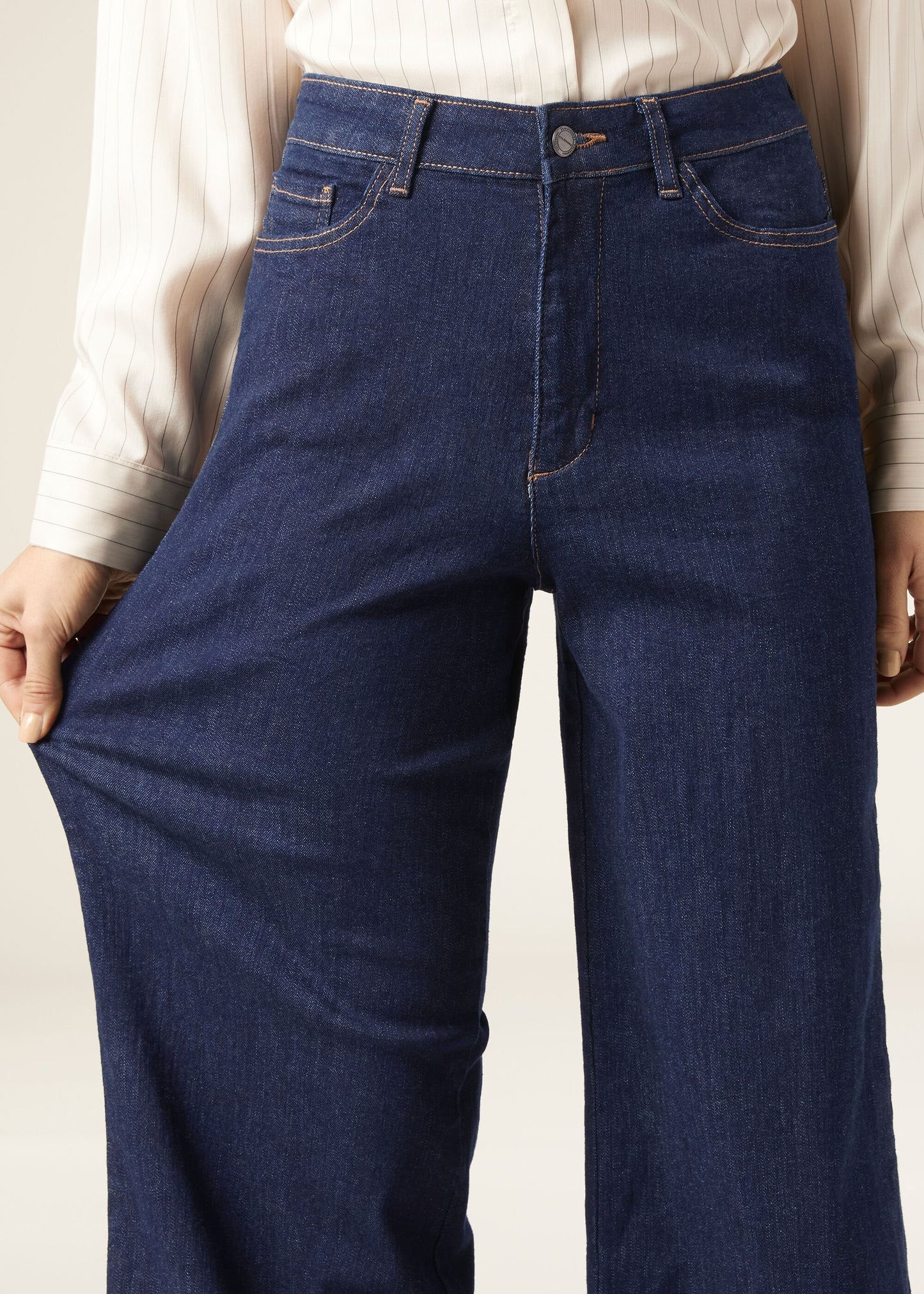 Wide Leg Stretch Jeans