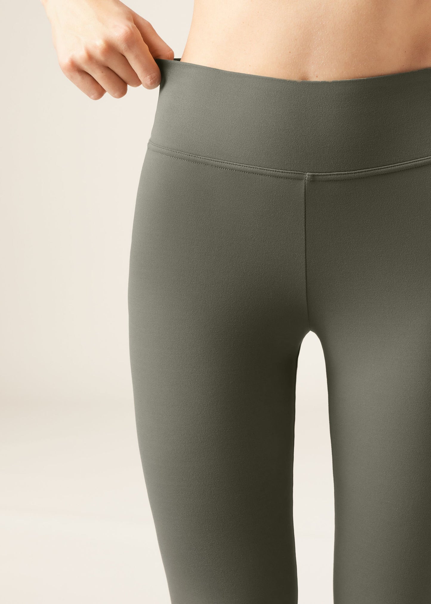 First Class Leggings