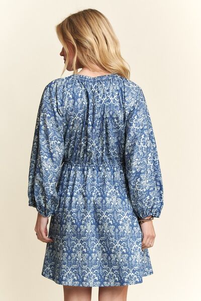 ADORA Bedrucktes Mini-Kleid mit V-Ausschnitt und Fledermausärmeln