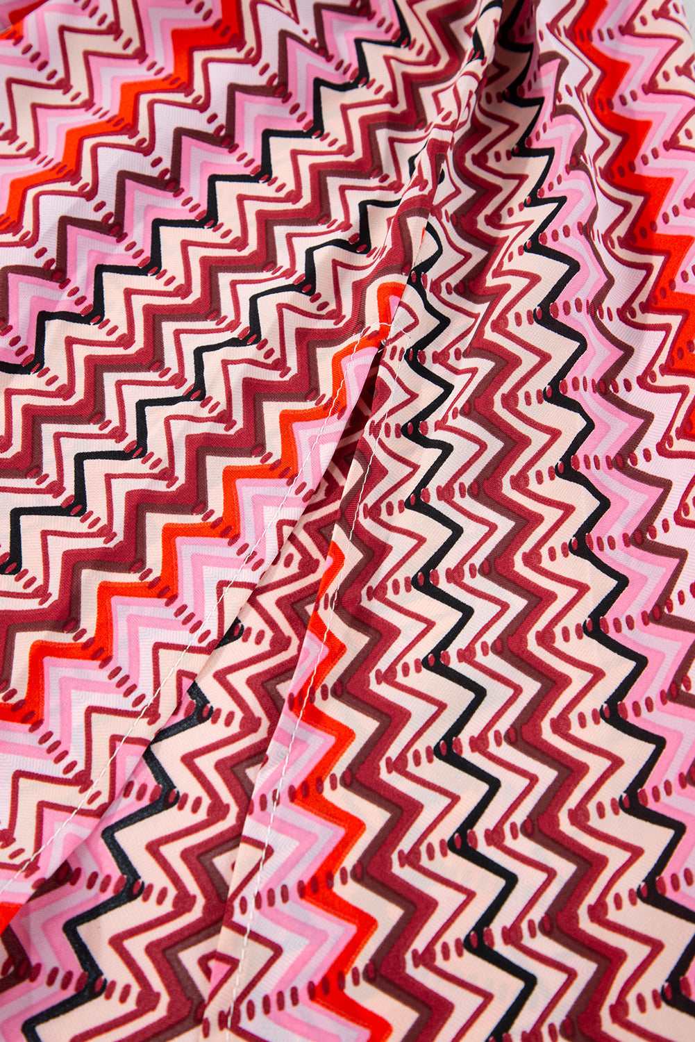 Rotes Neckholder-Maxikleid im Tribal-Boho-Stil mit Rückenausschnitt